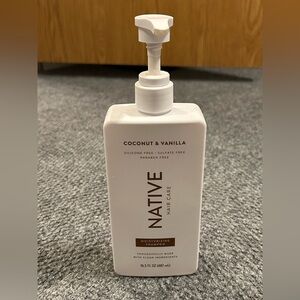 Native Coconut & Vanilla Hair Care Shampoo
